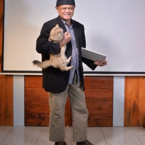kucing dan penulis